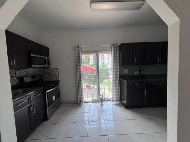 Foto del edificio - 4830 91st Pl