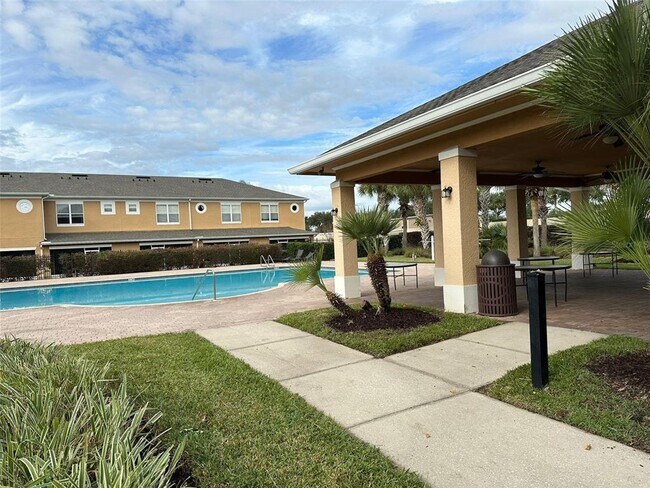 Building Photo - 1172 Chelsea Dr