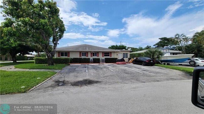 Foto del edificio - 560 SE 23rd Ave