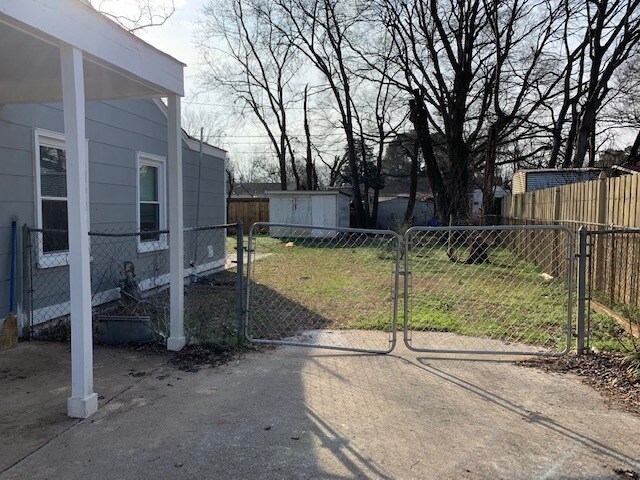Building Photo - 3013 Holmes Ave NW