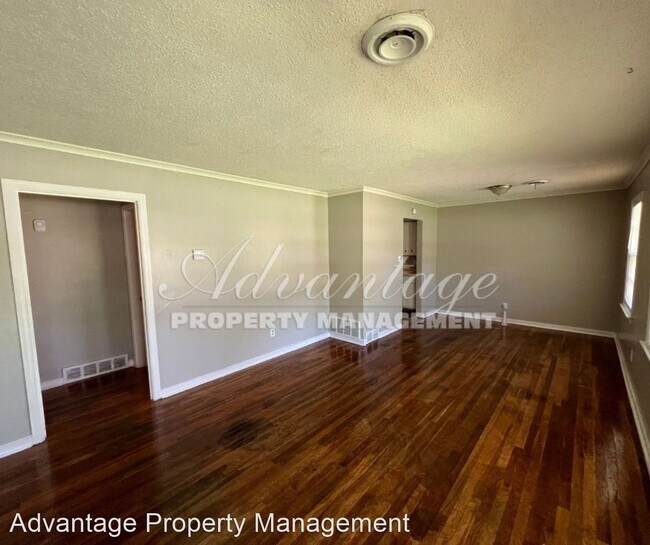 Building Photo - 3 br, 2 bath House - 1797 Woodburn Dr.