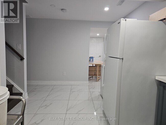 Photo du bâtiment - 3177 Colonial Dr