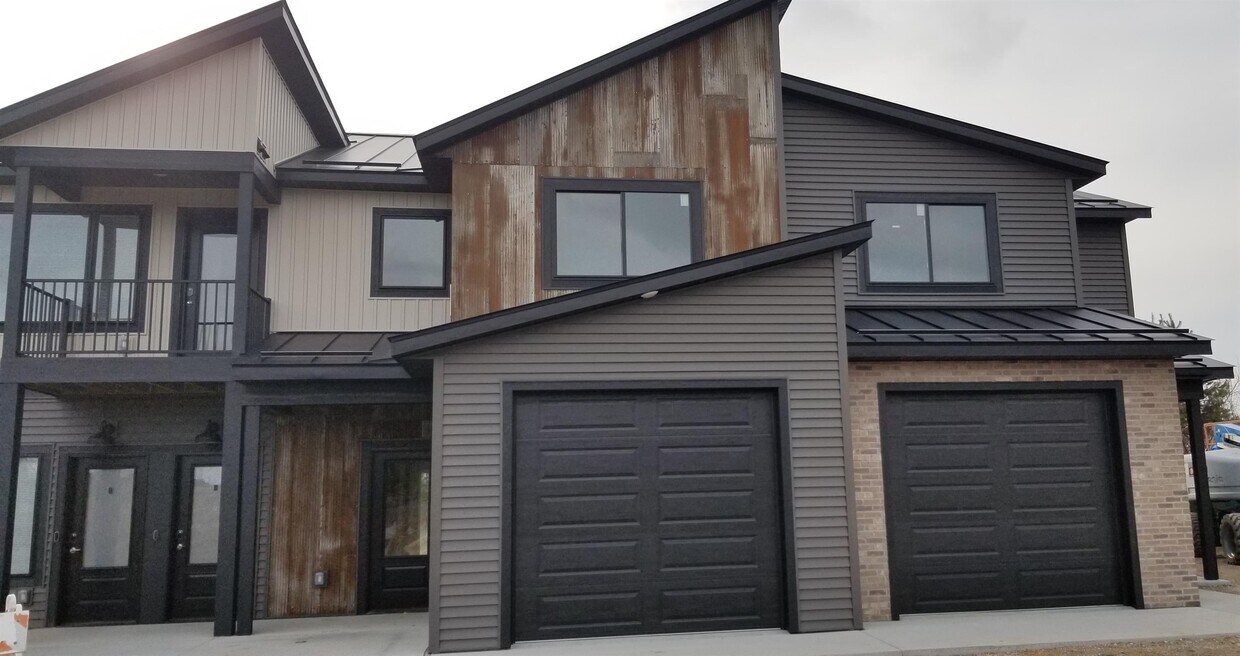 460 Washington St Unit I, Amherst, WI 54406 Apartment for Rent in