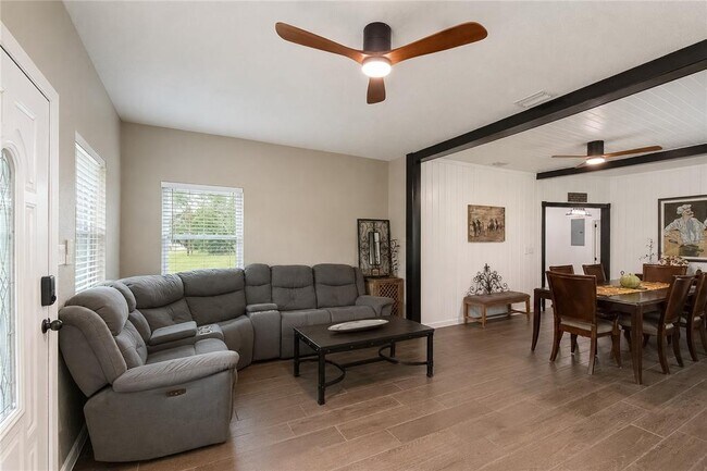 Foto del edificio - 2607 NE 16th Ave