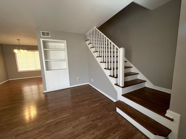 Building Photo - Condo for rent in Homewood **ACCEPTS SECTI...