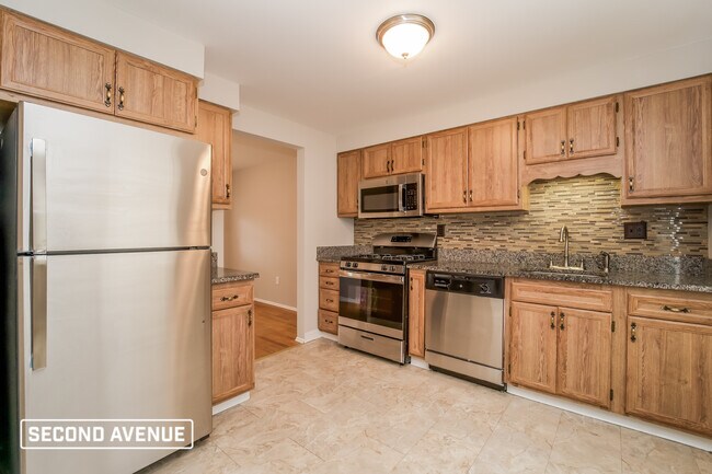 Building Photo - 32 S Rolling Hills Ave