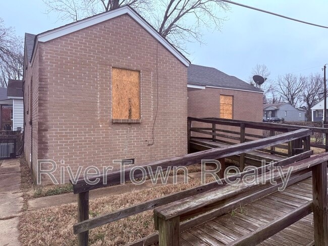 Foto del edificio - 192 Charter Ave