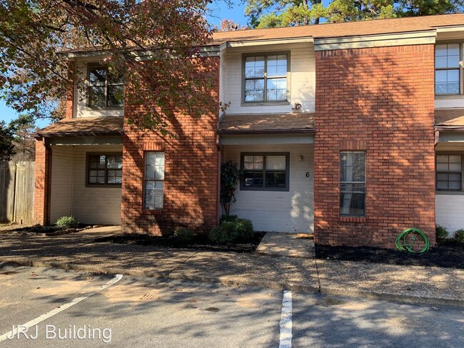 Building Photo - 301 Pine Forest Cir