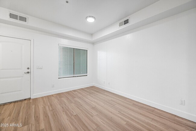 Foto del edificio - 4608 W Maryland Ave