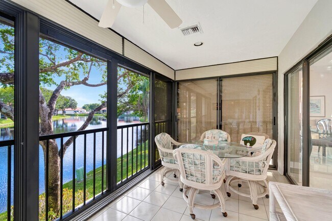 Foto del edificio - 10592 Tropic Palm Ave