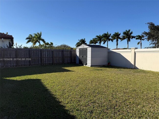 Building Photo - 2541 SE 1st St