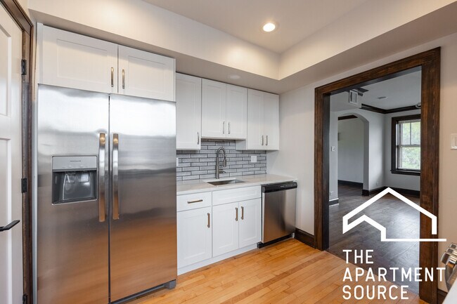 Foto del edificio - 6409 N Talman Ave
