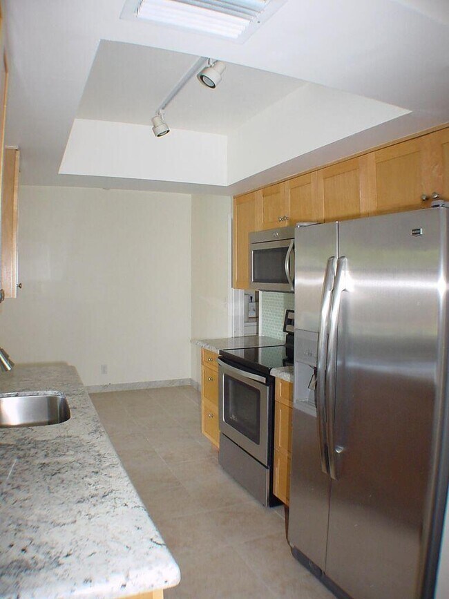 Foto del edificio - 590 NE Wavecrest Way