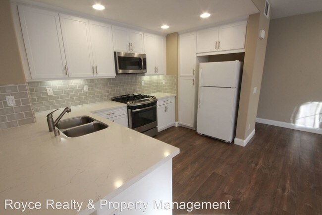 Building Photo - 2 br, 2.5 bath House - 5030 Juneberry Ct