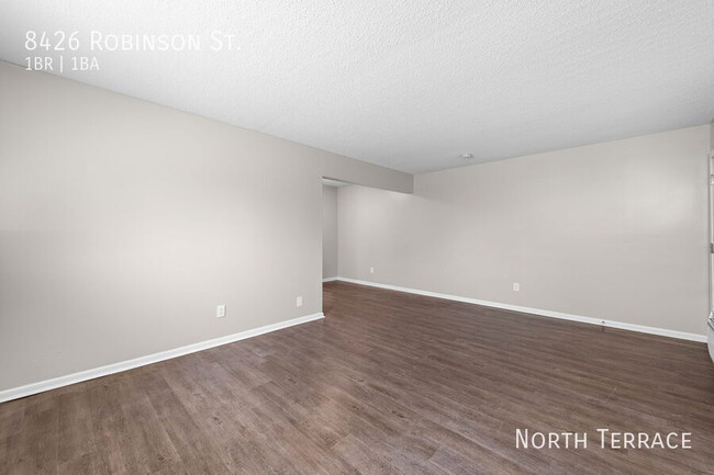 Building Photo - Cozy 1-Bedroom in Overland Park – Your New...