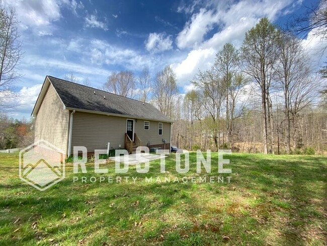 Building Photo - 3903 Johns Creek Dr