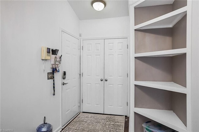 Photo - 131 Rivertree Ln Townhome