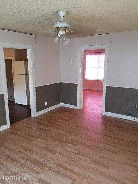 Primary Photo - 1 br, 1 bath Apartment - 619 Benton Street