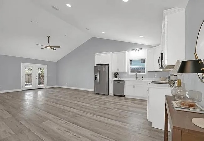 Foto del edificio - 104 Oleander Cir