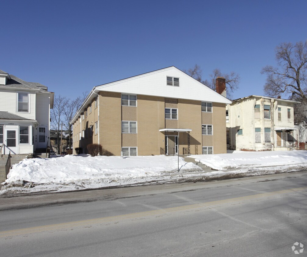 Primary Photo - Kelly Gene Apartments