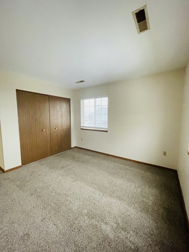 Foto del edificio - 1012 Riverbend Dr