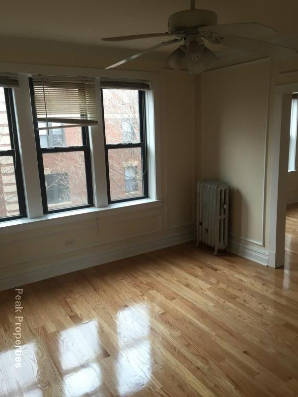 Building Photo - 510 W Addison St