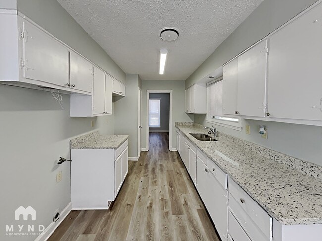 Foto del edificio - 3056 Darrow St