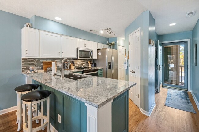 Foto del edificio - 117 Pinehurst Ln