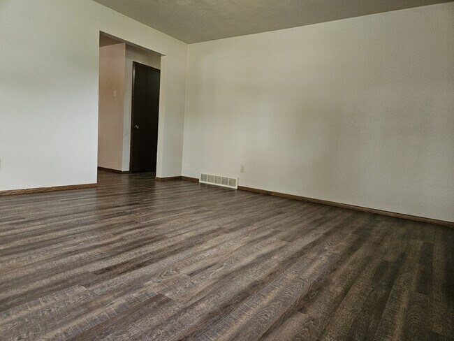 Foto del edificio - 417 S Matthias St