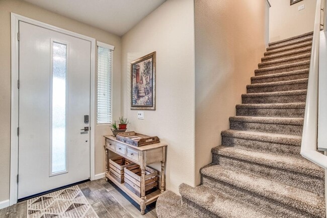 Foto del edificio - 3678 Parkstone Wy