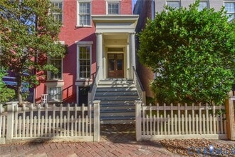 Building Photo - 12 W Clay St