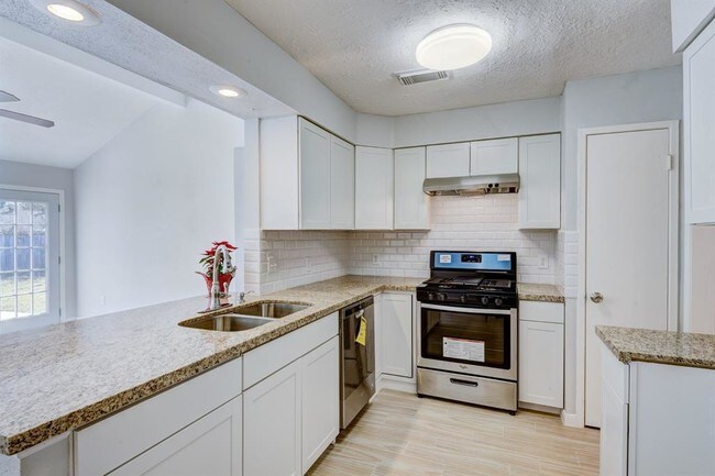 Building Photo - 12230 W Marsham Cir