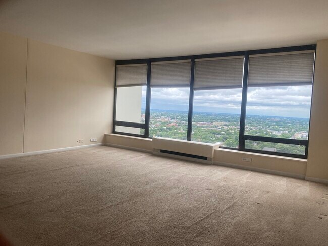 Foto del edificio - 5445 N Sheridan Rd