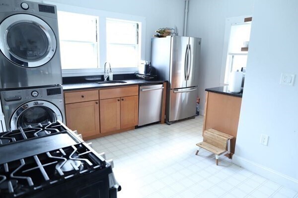 Primary Photo - 105 Vassal Ln