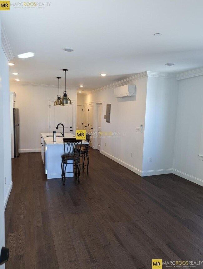 Foto del edificio - 206 Everett St