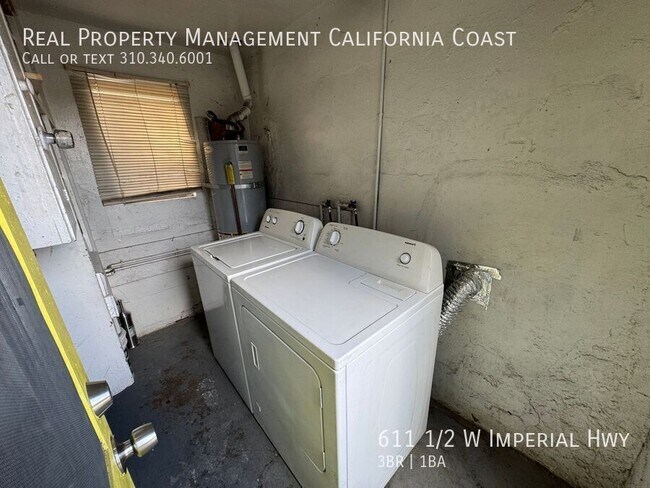 Building Photo - 611 1/2 W Imperial Hwy-