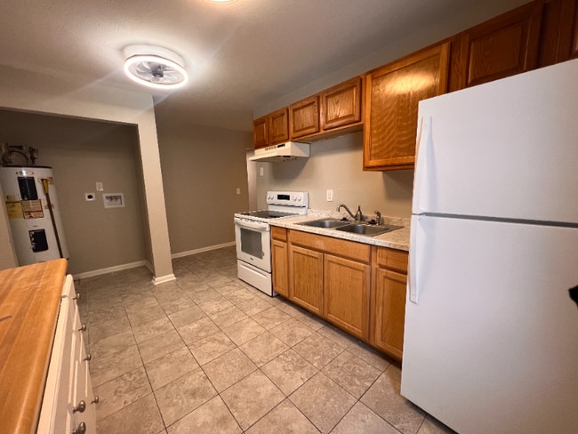 Photo - 110 Main St Apartment