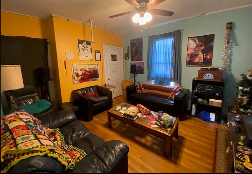 Foto principal - 14 Everett St