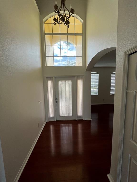 Building Photo - 10757 Pictorial Park Dr