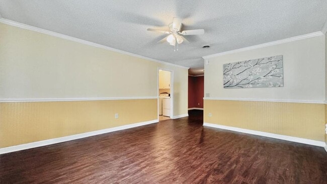 Building Photo - 1410 W Avondale Dr