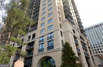 Building Photo - 3040 Peachtree Rd NW