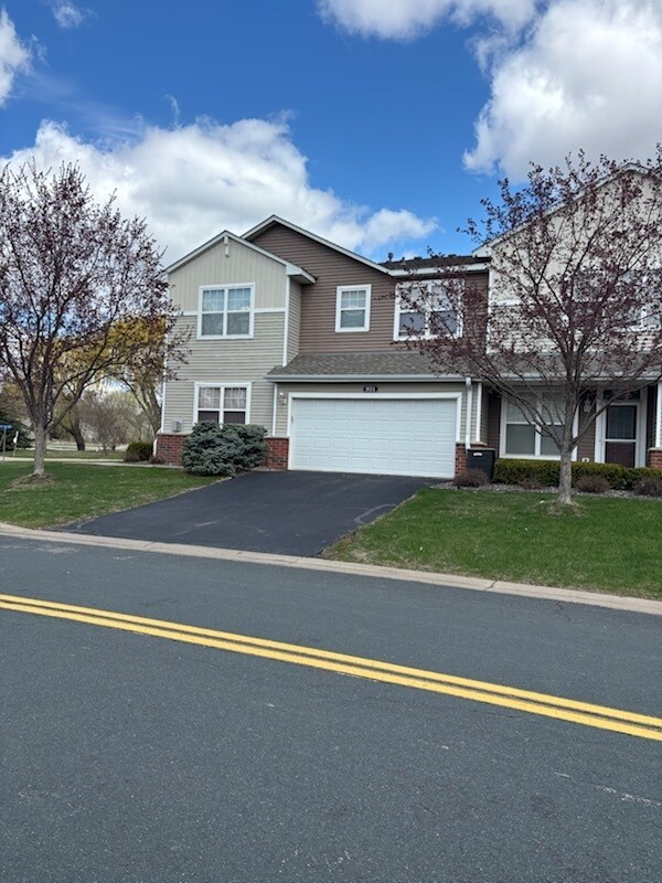 Foto del edificio - 931 Willow Glen Dr