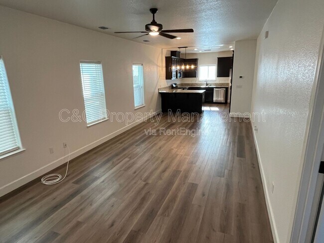 Foto del edificio - 5078 Palisade Ave