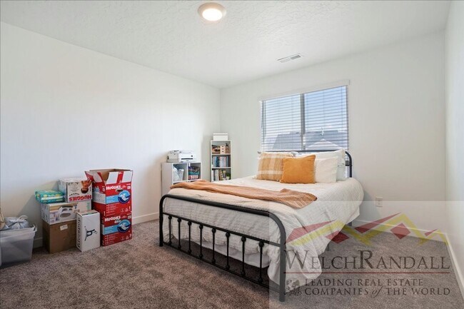 Building Photo - Great Space, Great Location - 3 BR Lehi Townhome! ** MOVE-IN SPECIAL **