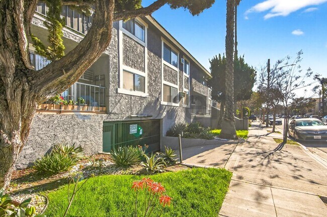 Foto del edificio - 240 W Verdugo Ave