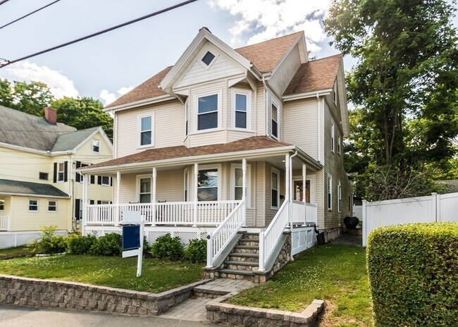 Building Photo - 180 Hammond St