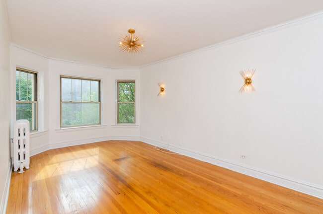 Building Photo - 407 S East Ave