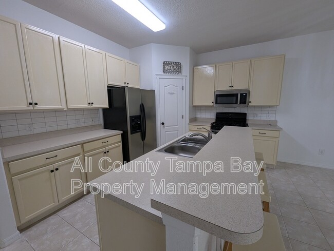 Foto del edificio - 7513 Surrey Pines Dr