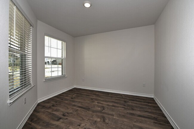 Foto del edificio - 7719 Nova Star