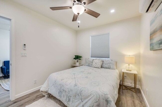 Building Photo - 1902 E Chevy Chase Dr